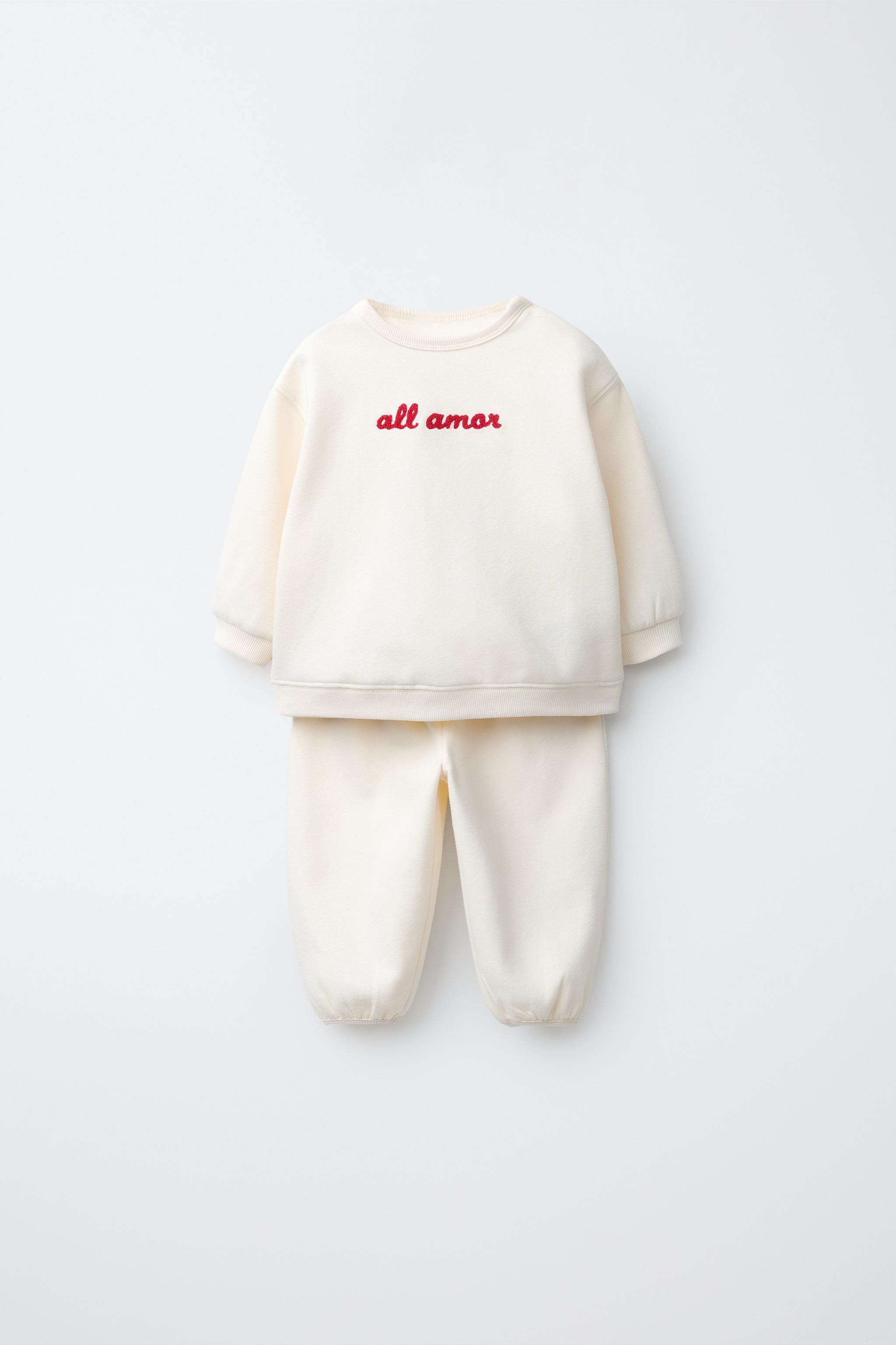 ENSEMBLE SWEAT ET PANTALON À INSCRIPTION BRODÉE